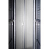 Baie serveur 42U 600x800 porte verre/4 ventil/arrière saloon nid ab.