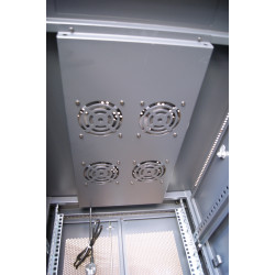 Baie serveur 42U 600x900 porte verre/4 ventil/arrière saloon nid abei
