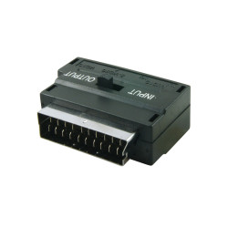 Adaptateur péritel 3 x RCA+SVHS F avec switch entrée sortie