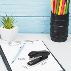 Agrafeuse de bureau n°10 capacité 12 feuilles 